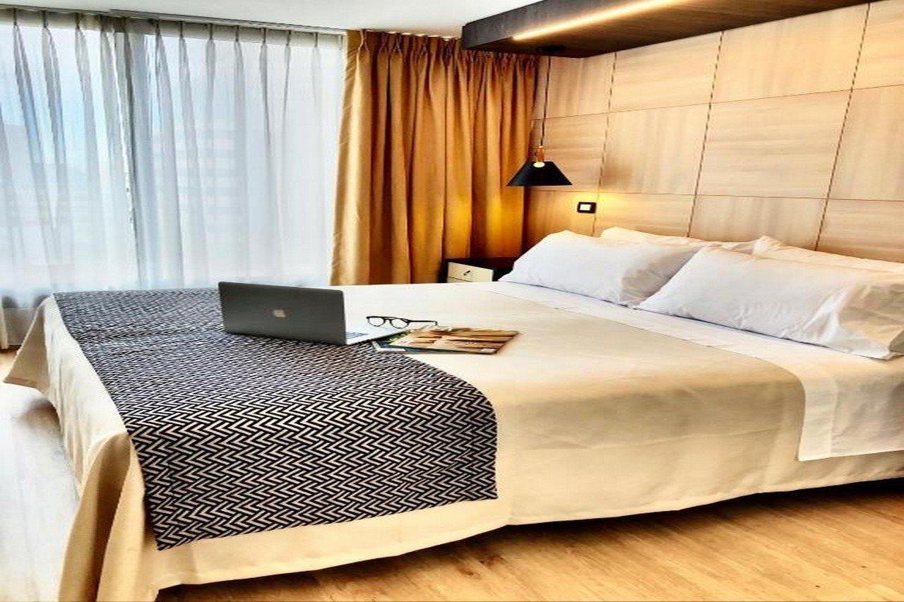 Rq Santa Magdalena Aparthotel Santiago Exterior photo